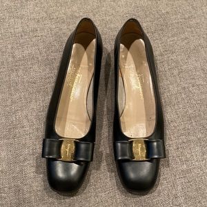 Salvatore Ferragamo bow flats